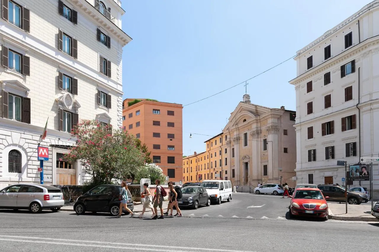 Monti Romantic Sunshine Maisonette Rome