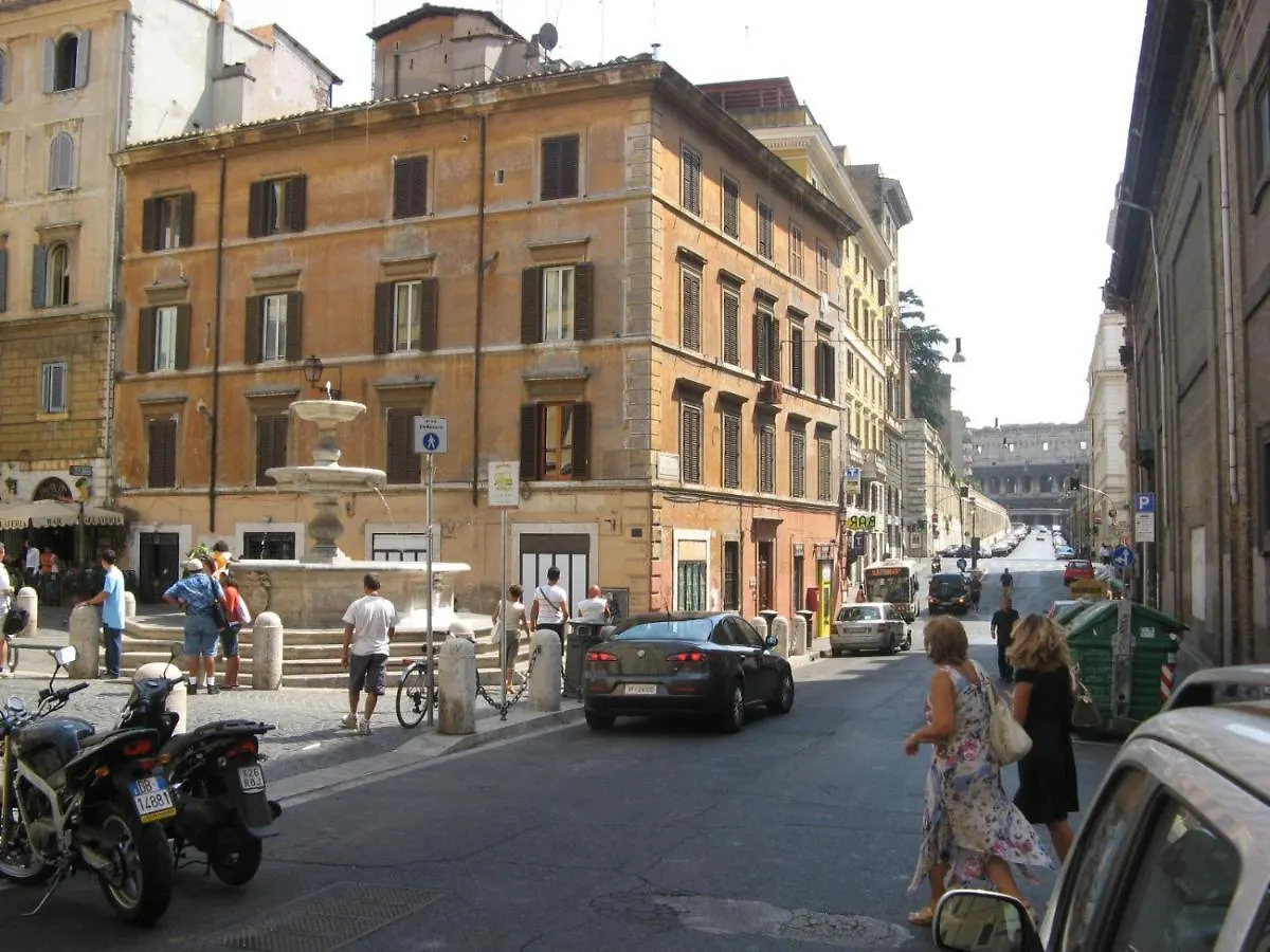 Monti Romantic Sunshine Maisonette 0*, Rome