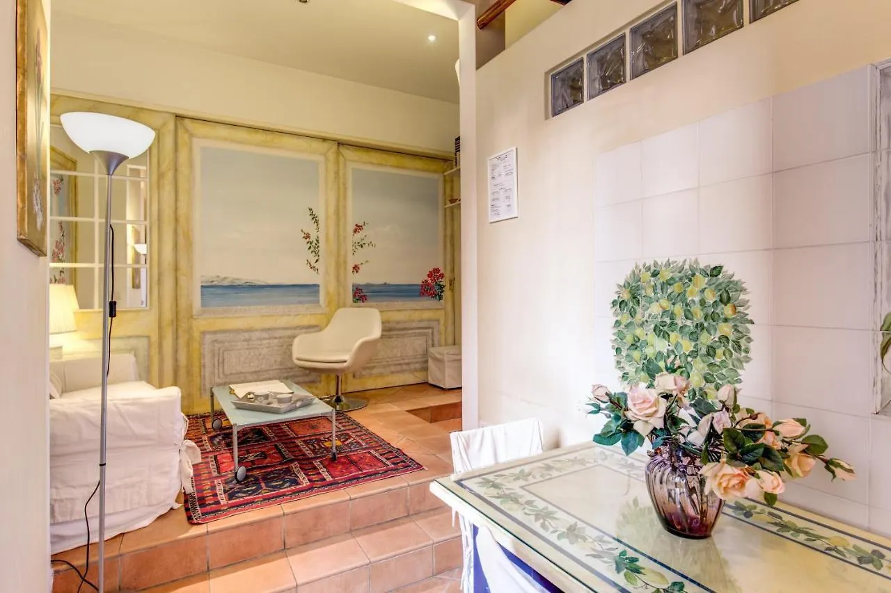 Monti Romantic Sunshine Maisonette Rome