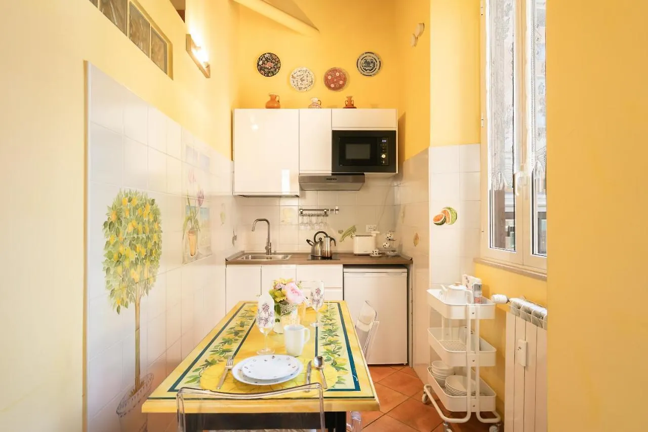 Monti Romantic Sunshine Maisonette Italy