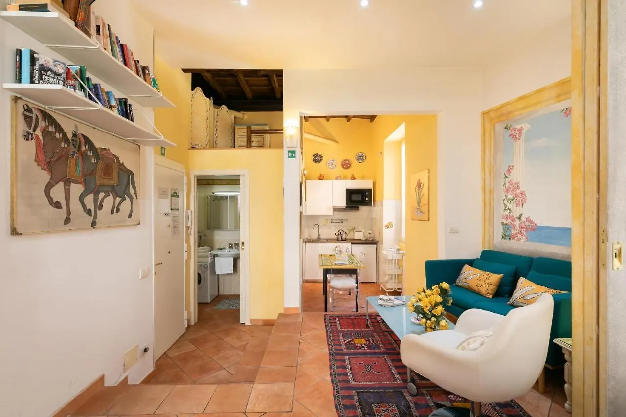 Monti Romantic Sunshine Maisonette Apartment