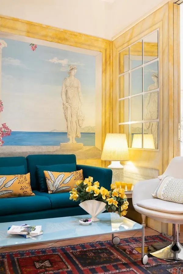 Monti Romantic Sunshine Maisonette Apartment Rome